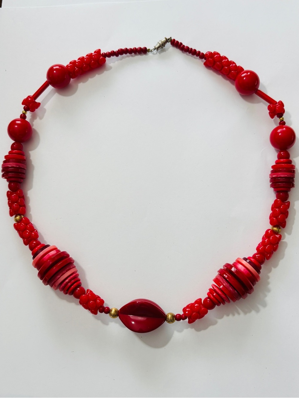 Vintage 1950s 1960s Mod MCM Red Molded Plastic Bead Statement Necklace